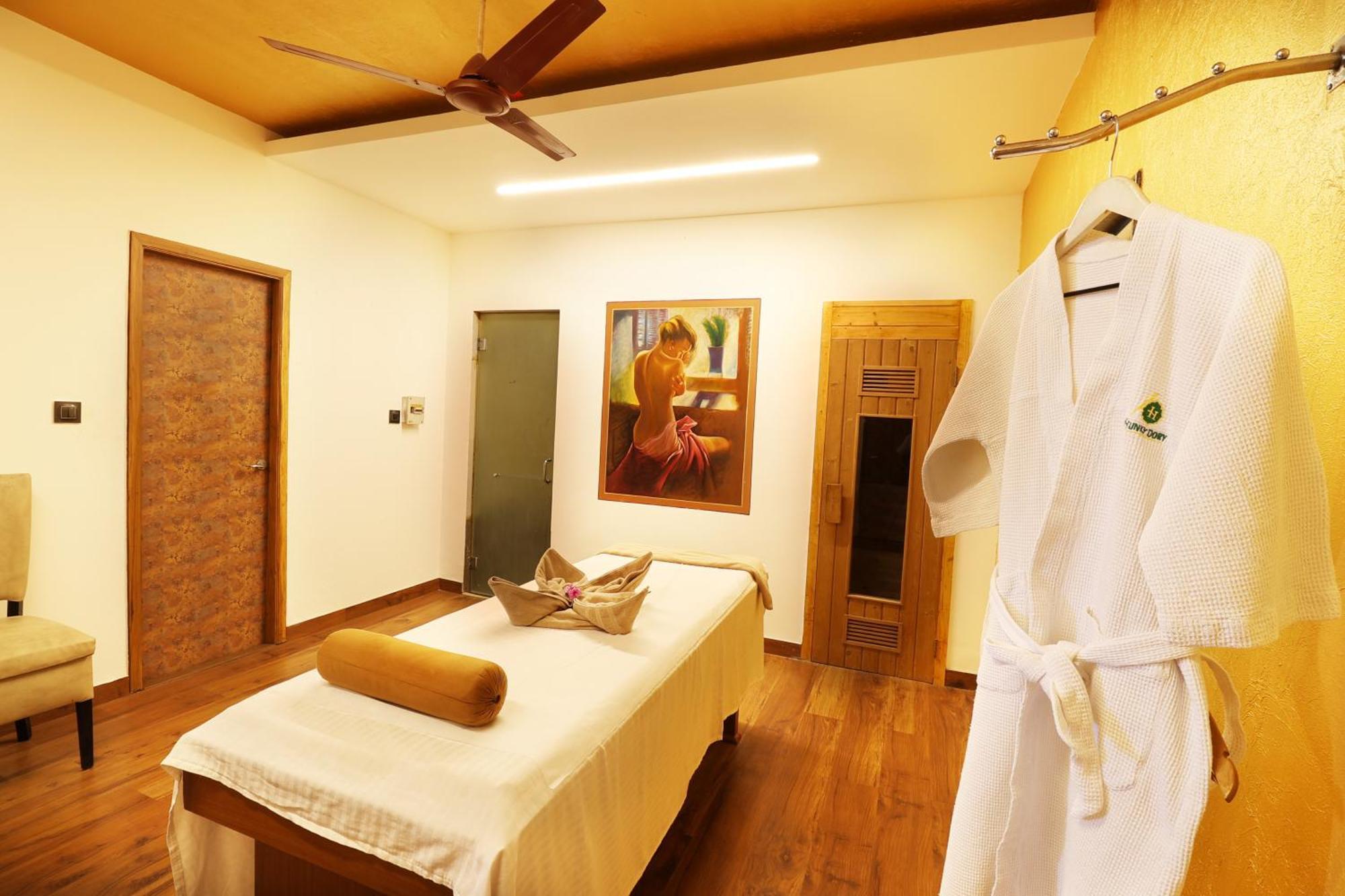 Amritara Hunky Dory Resort, Dalhousie Road Dhar Khurd Exterior foto